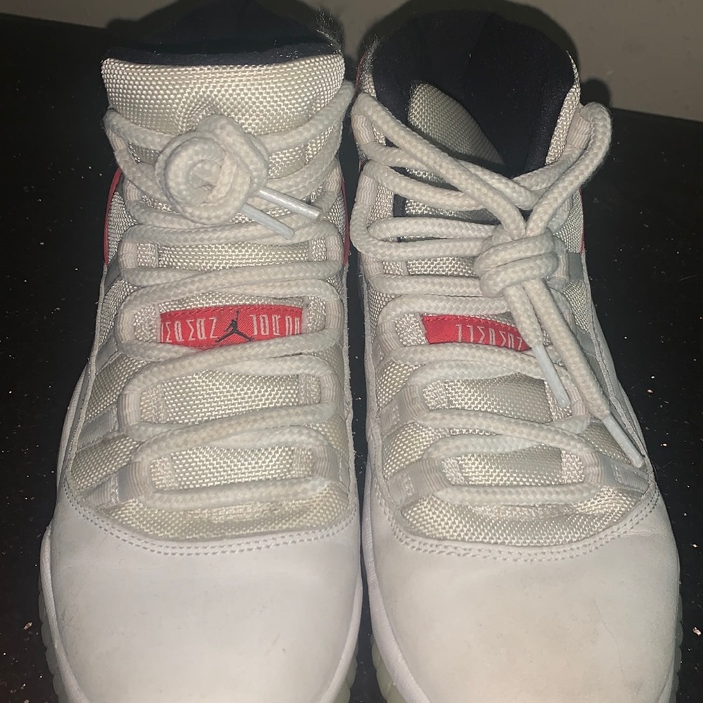 Jordan 11 platinum tint